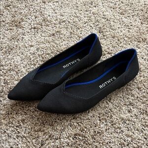 Rothy's Black Pointed Knit Flats with Blue Trim